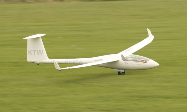 Ventus 2ax, OY-KTW